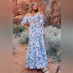 Floral Maxi Dress Ivy city!